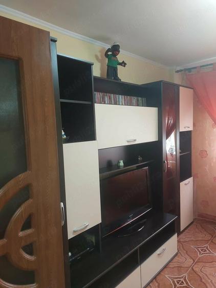 Apartament cu 4 camere decomandat în Ostroveni
