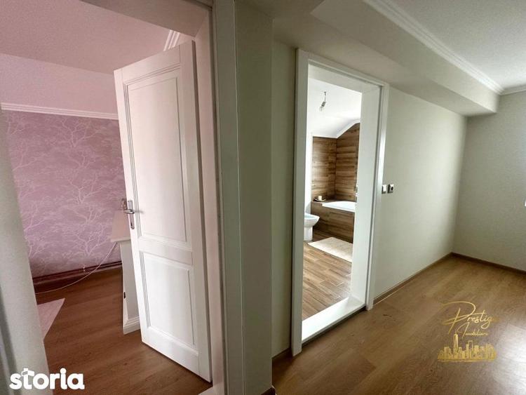 Casă cu 4 camere cu Canalizare în Sântandrei