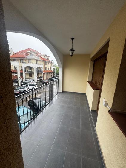 Apartament cu 2 camere decomandat în Exterior Vest