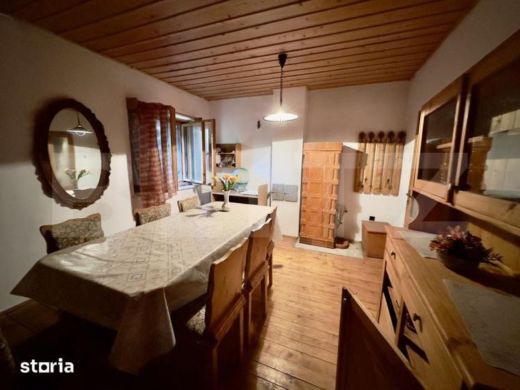 Casă cu 6 camere cu Teren 1670 Mp în Central