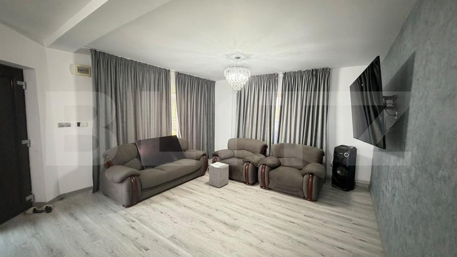 Casă individuală cu 6 camere cu Teren 2000 Mp în Exterior Est