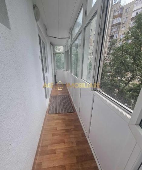 Apartament cu 3 camere decomandat, mobilat în Drumul Taberei