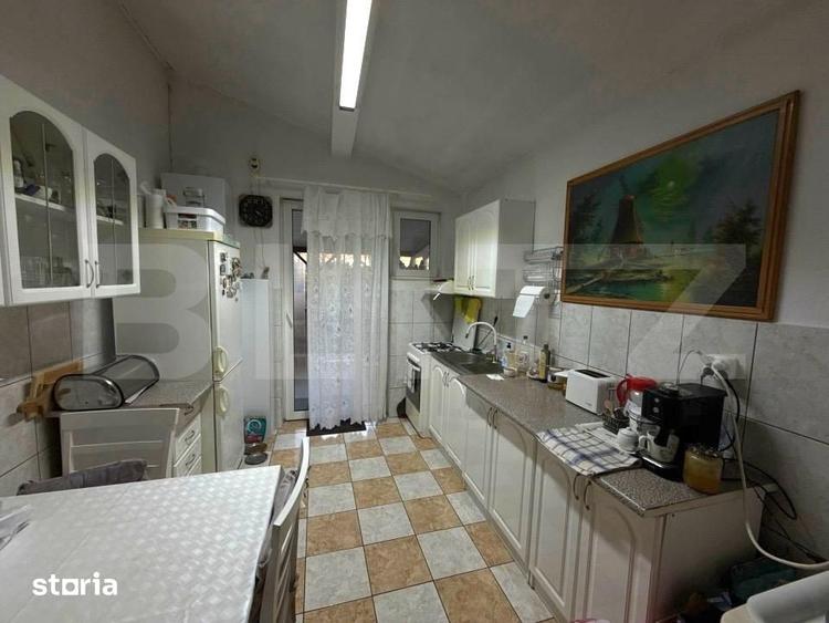 Casă cu 7 camere decomandat cu Teren 776 Mp în Păulești
