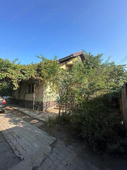 Casă cu 3 camere cu Teren 500 Mp în Buziașului
