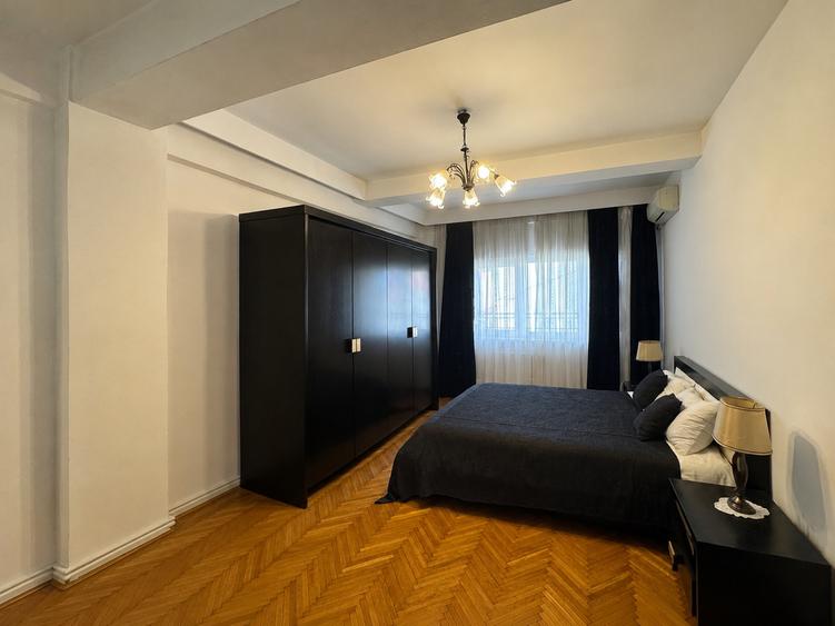 Apartament cu 4 camere decomandat, mobilat în Faleza Nord