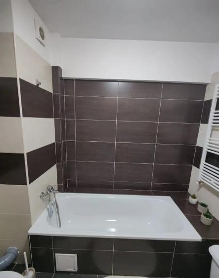 Apartament cu 2 camere semidecomandat, mobilat în Gheorgheni