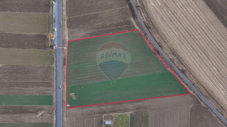 Teren agricol intravilan de 5300 mp, în Prejmer