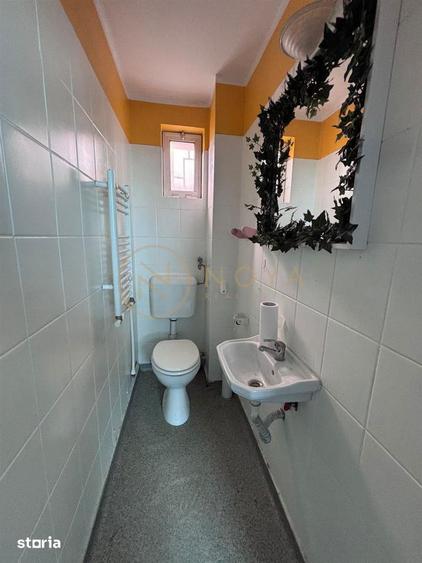 Casă cu 7 camere cu Teren 204 Mp în Grivița