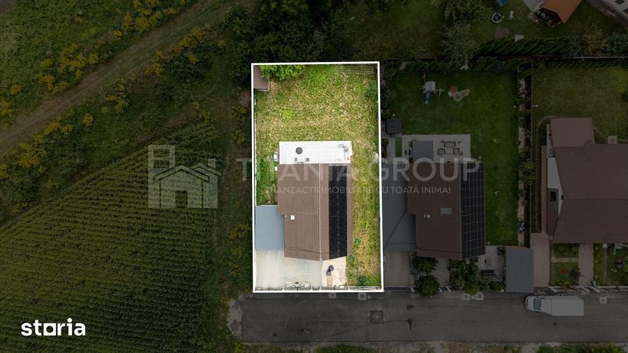 Casă cu 5 camere cu Teren 650 Mp în Stupini