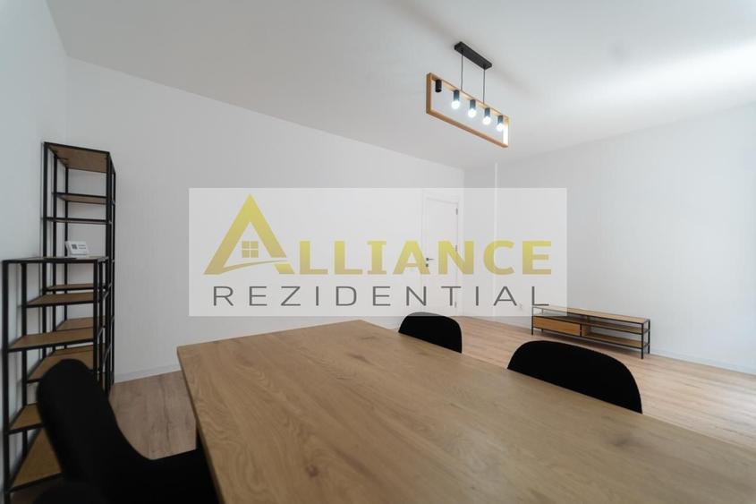 Apartament cu 2 camere decomandat în Est