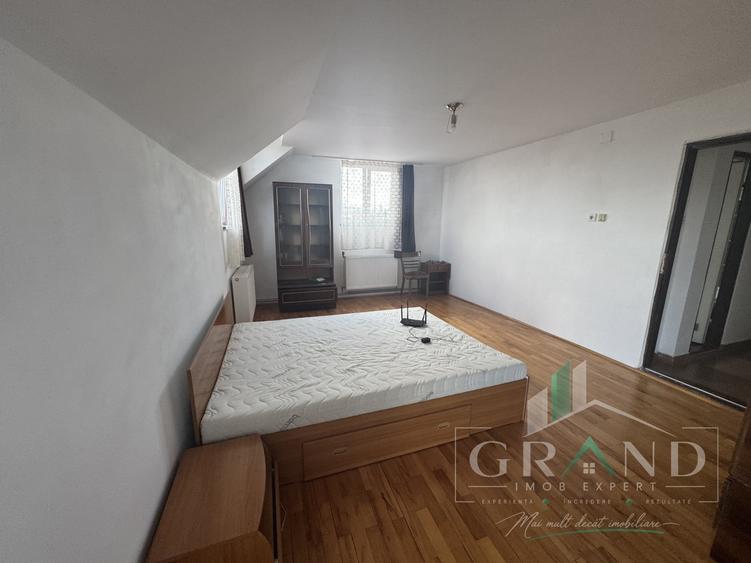Casă individuală cu 4 camere cu Canalizare în Semicentral