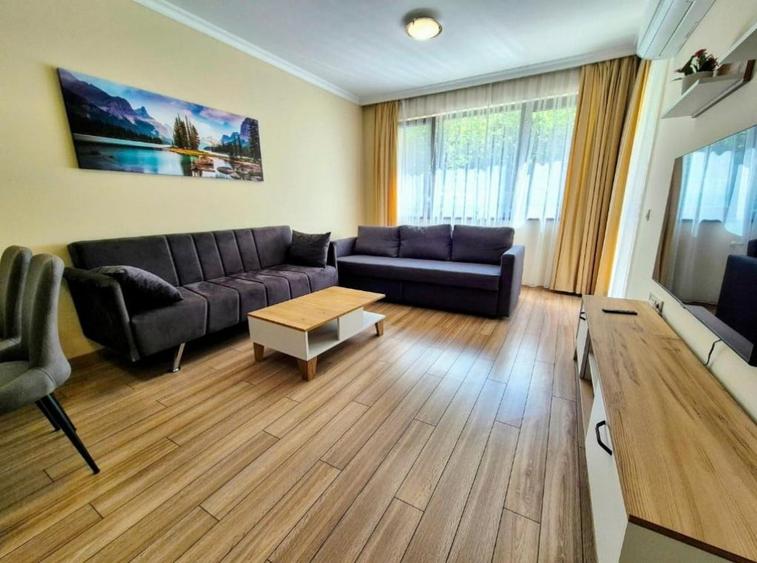 Apartament cu 3 camere decomandat în Colentina