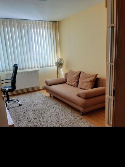 Apartament cu 3 camere decomandat, mobilat în Olimpia-Stadion