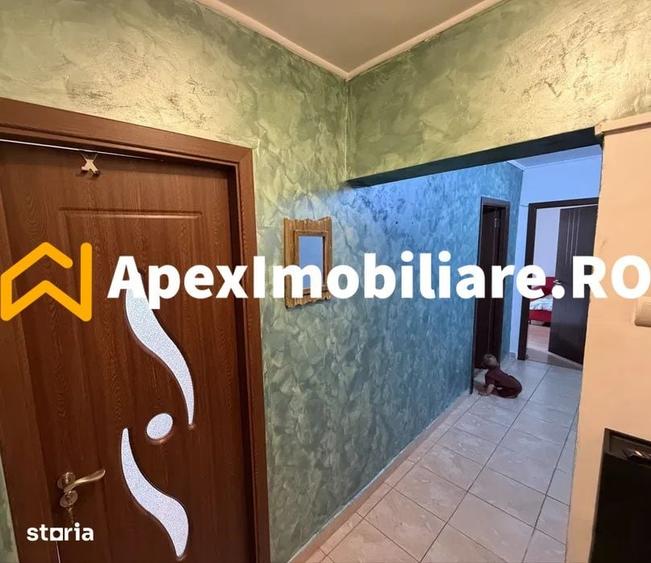 Apartament cu 2 camere decomandat în Tei