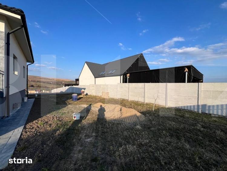 Casă cu 6 camere cu Teren 1000 Mp în Aiton