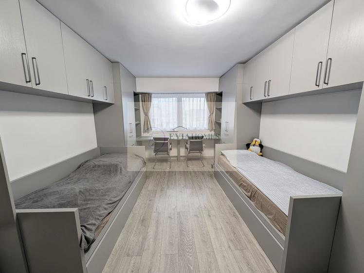 Apartament cu 3 camere decomandat, mobilat în Mărăști