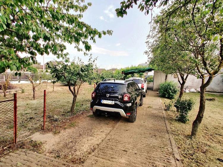 Casă cu Teren 800 Mp în Costi