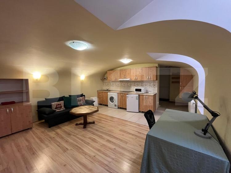 Apartament tip studio, 40 mp, terasa, zona Ultracentrala - 3