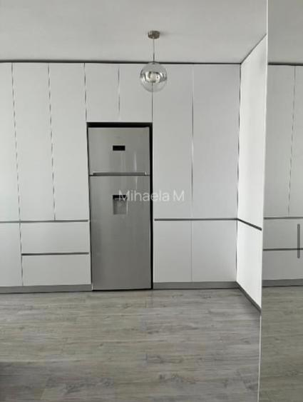 Apartament cu 3 camere decomandat, mobilat în Torontalului