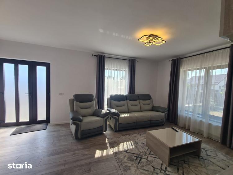 Casă cu 3 camere cu Teren 250 Mp în Lilieci
