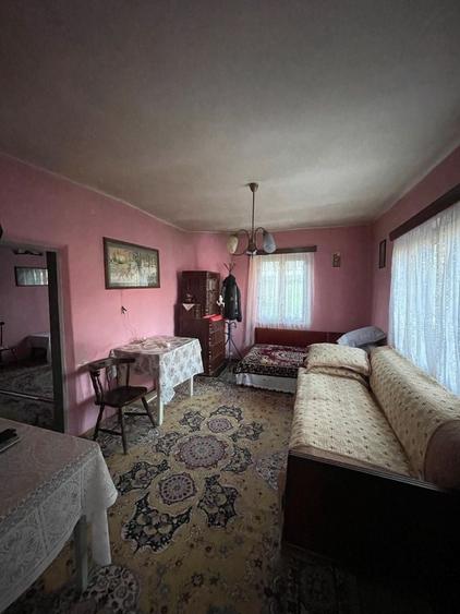 Casă cu 4 camere în Șimian