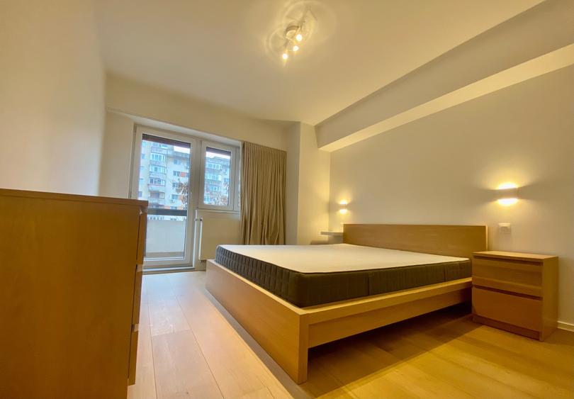 Apartament cu 3 camere decomandat în Nord-Est