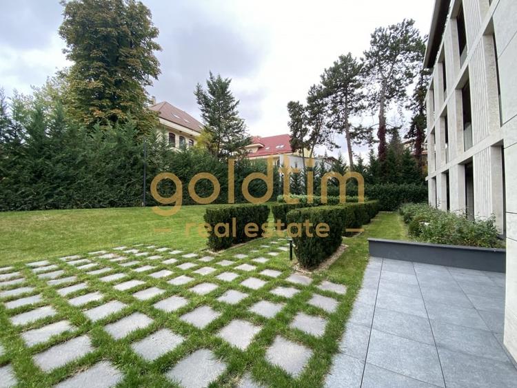 Apartament cu 5 camere decomandat, mobilat în Kiseleff