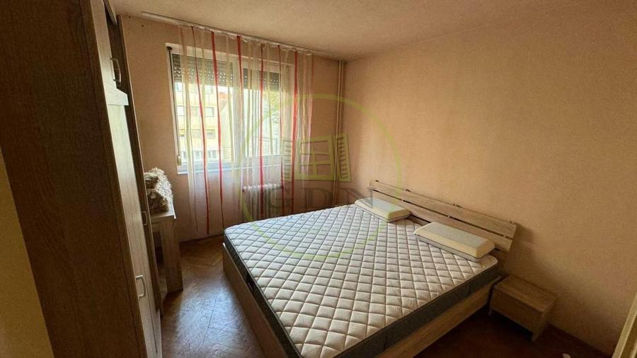 Apart.3 camere,decomandat, zona ultracentrală, lângă Fac. de Drept, Magheru - 4
