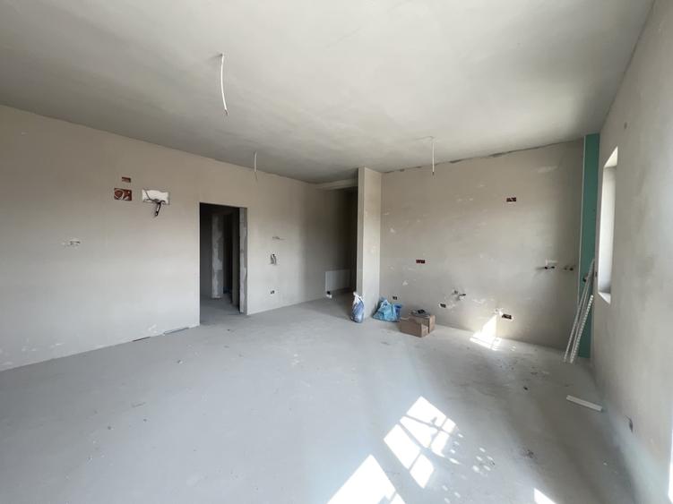 Apartament cu 2 camere decomandat în Giroc