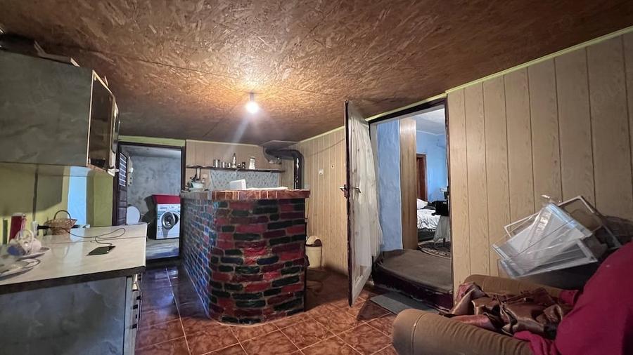 Casă cu 4 camere cu Teren 2921 Mp în Olteni