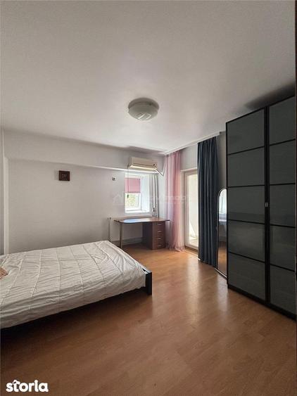 Apartament cu 3 camere, mobilat în Centrul Civic