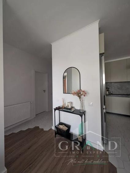 Apartament cu 2 camere semidecomandat, mobilat în Între Lacuri