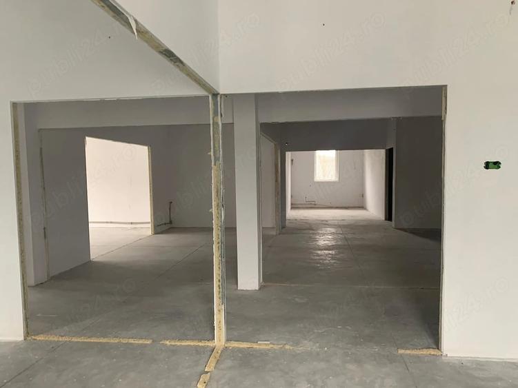 Spațiu comercial, de 700 mp, în Nord