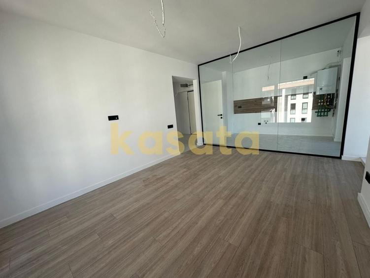 Apartament cu 3 camere decomandat în Theodor Pallady