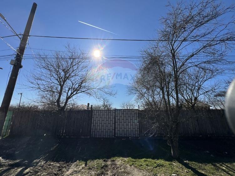 Teren Construcții intravilan de 2277 mp, în Petrăchioaia