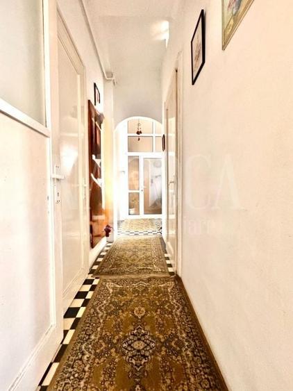 Apartament cu 3 camere semidecomandat în Central