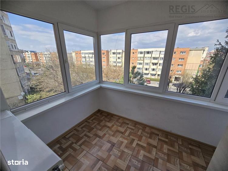 Apartament cu 2 camere decomandat, mobilat în Est