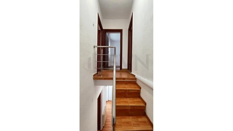 Casă individuală cu 6 camere cu Teren 200 Mp în Alba Iulia