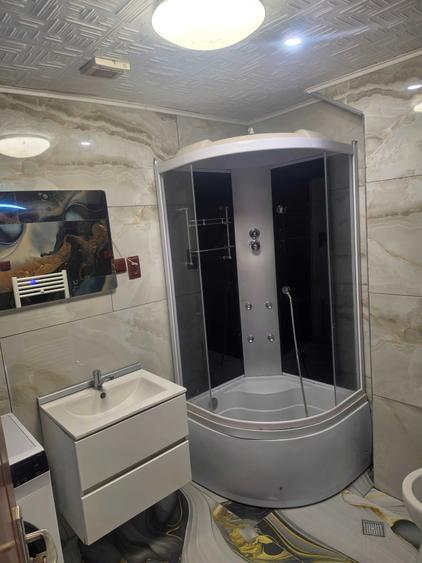 Apartament cu 2 camere în Micro 6