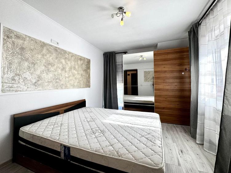 Duplex cu 5 camere cu Canalizare în Dumbrăvița