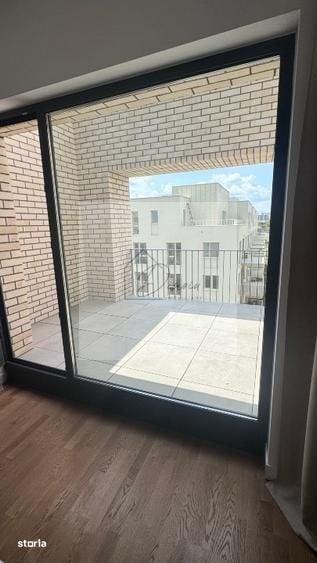 Apartament cu 4 camere în Pipera
