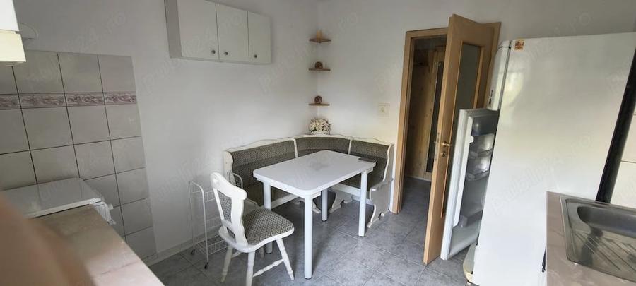 Apartament cu 2 camere semidecomandat în Girocului