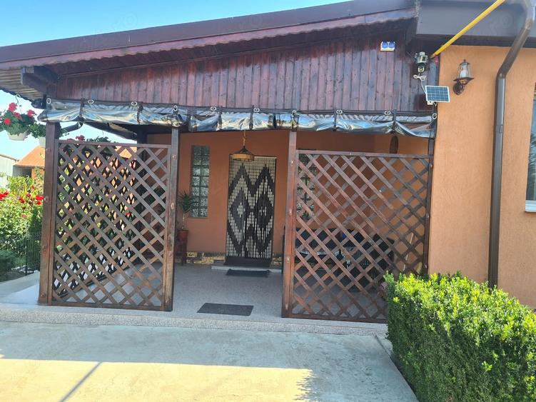 Casă cu 4 camere cu Teren 1049 Mp în Corbu (Glodeanu-Siliștea)
