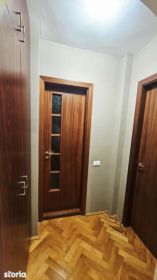 Apartament cu 3 camere decomandat, mobilat în Tineretului