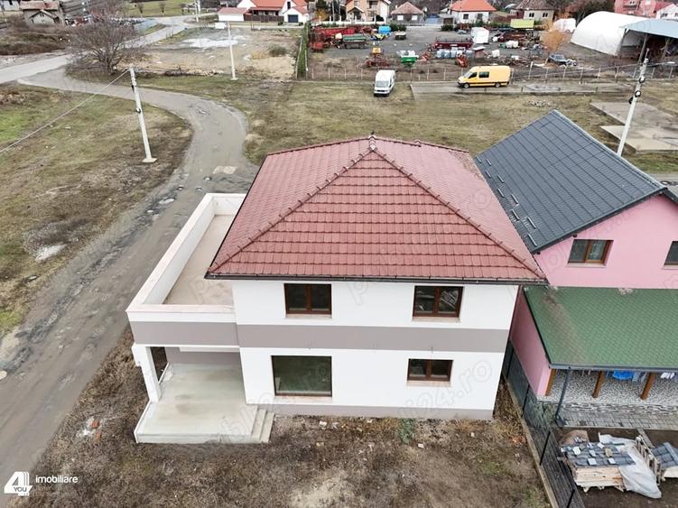Casă cu Teren 500 Mp în Central