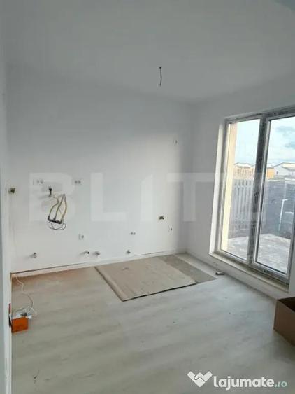 Casa de vanzare in Sanpetru teren 300 m2, suprafa? - 5