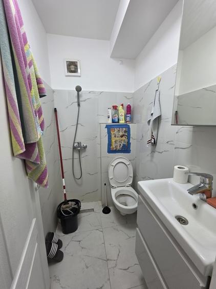 Garsonieră semidecomandată în Titan