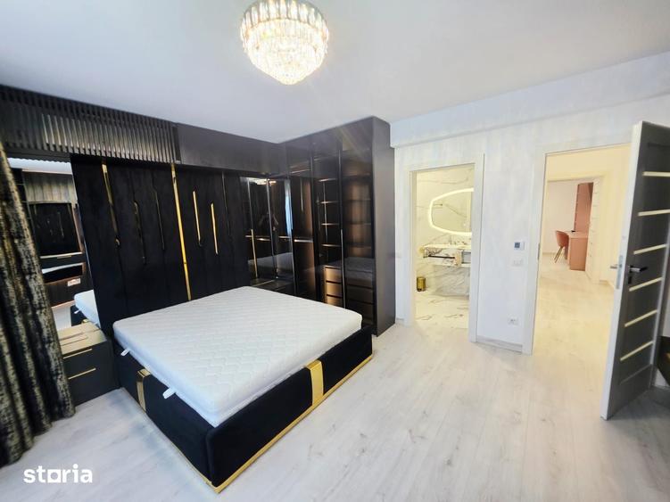Casă cu 5 camere cu Teren 550 Mp în Păulești