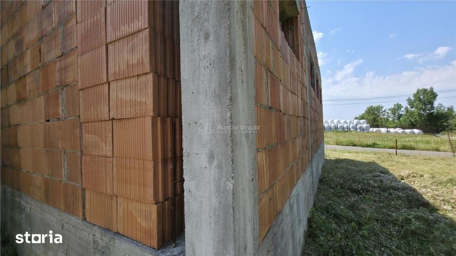 Casă cu 3 camere cu Teren 5314 Mp în Răchitova
