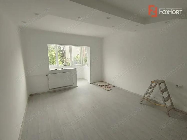 Apartament cu 2 camere semidecomandat în Lidia